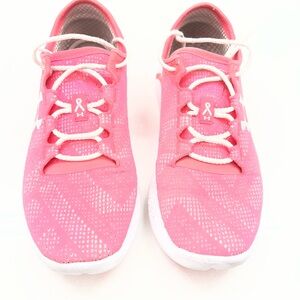 Under Armour Pink ribbon support breast cancer runners